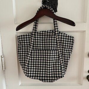 Baggu Cloud Bag | BRAND NEW WITH TAGS! | Black and White Pixel Gingham